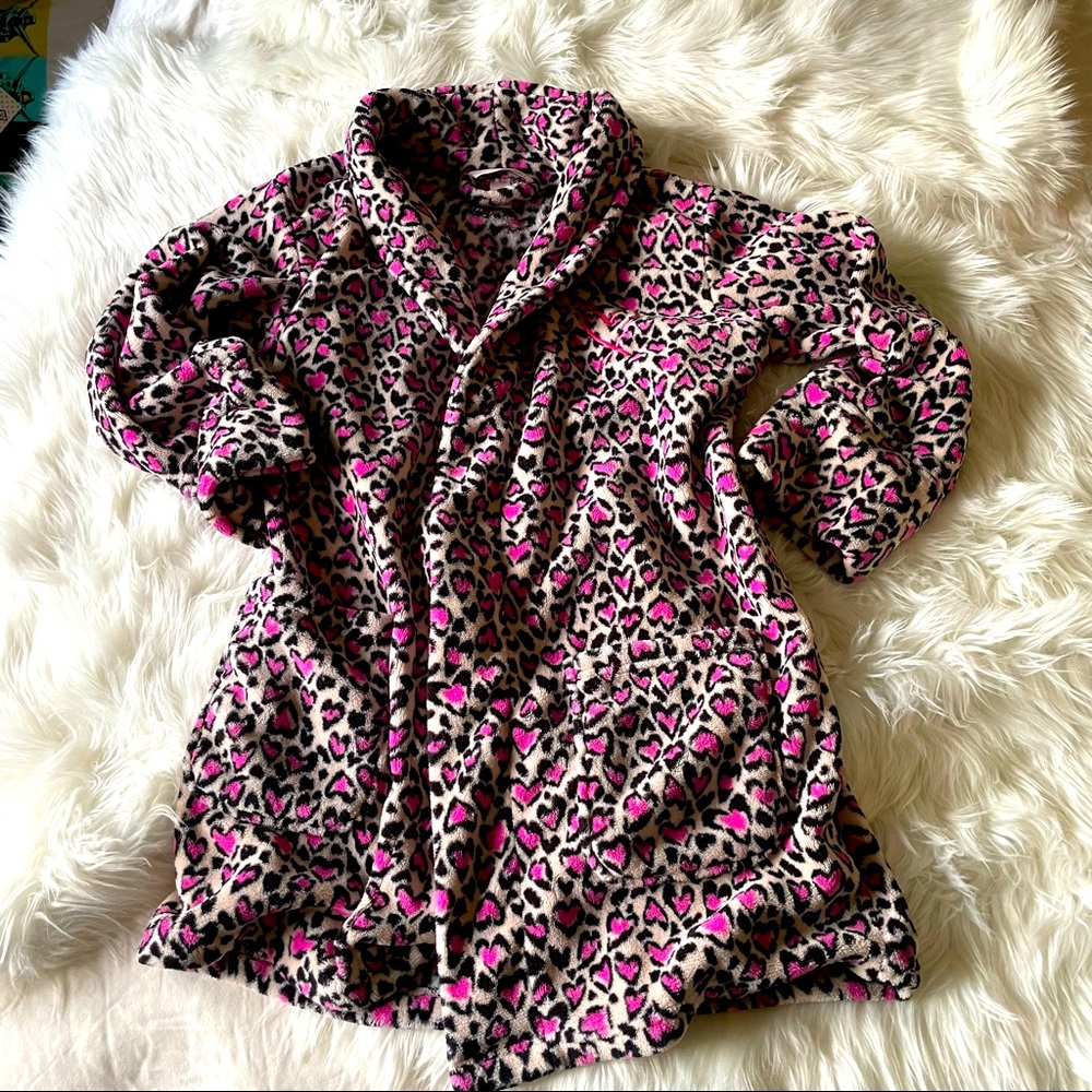 Victoria’s Secret plush leopard short robe